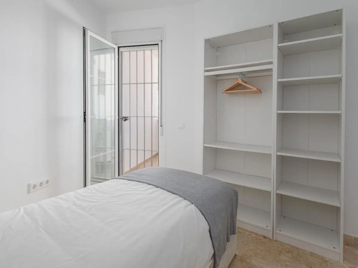 Small Oasis 2387 Manilva 0*,  Spagna